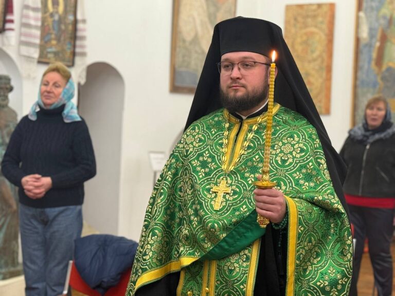 Pappismunkki Rafail Kiovasta vierailee Suomessa